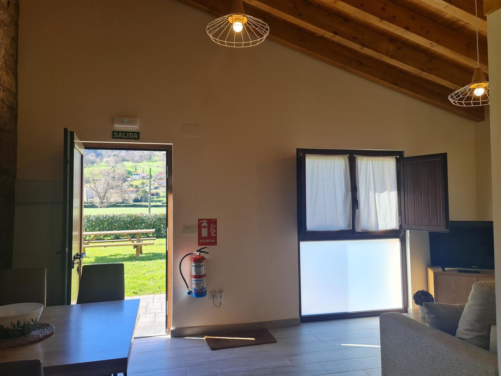 Complejo Rural El Cerradon Pension Alceda Buitenkant foto