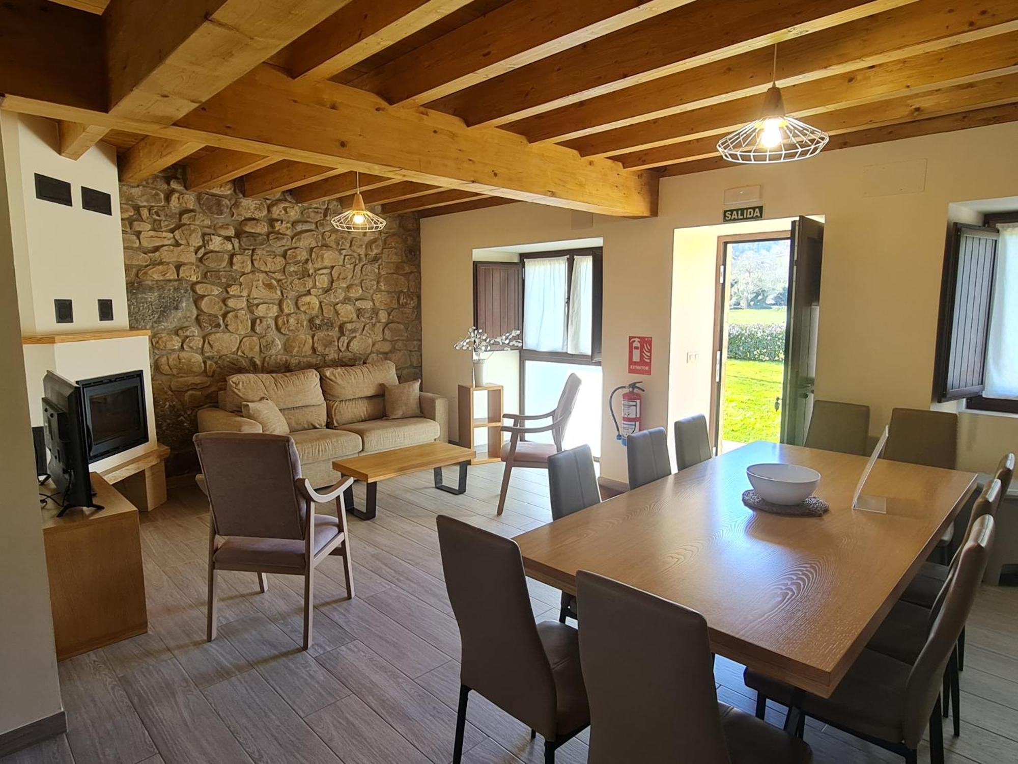 Complejo Rural El Cerradon Pension Alceda Buitenkant foto